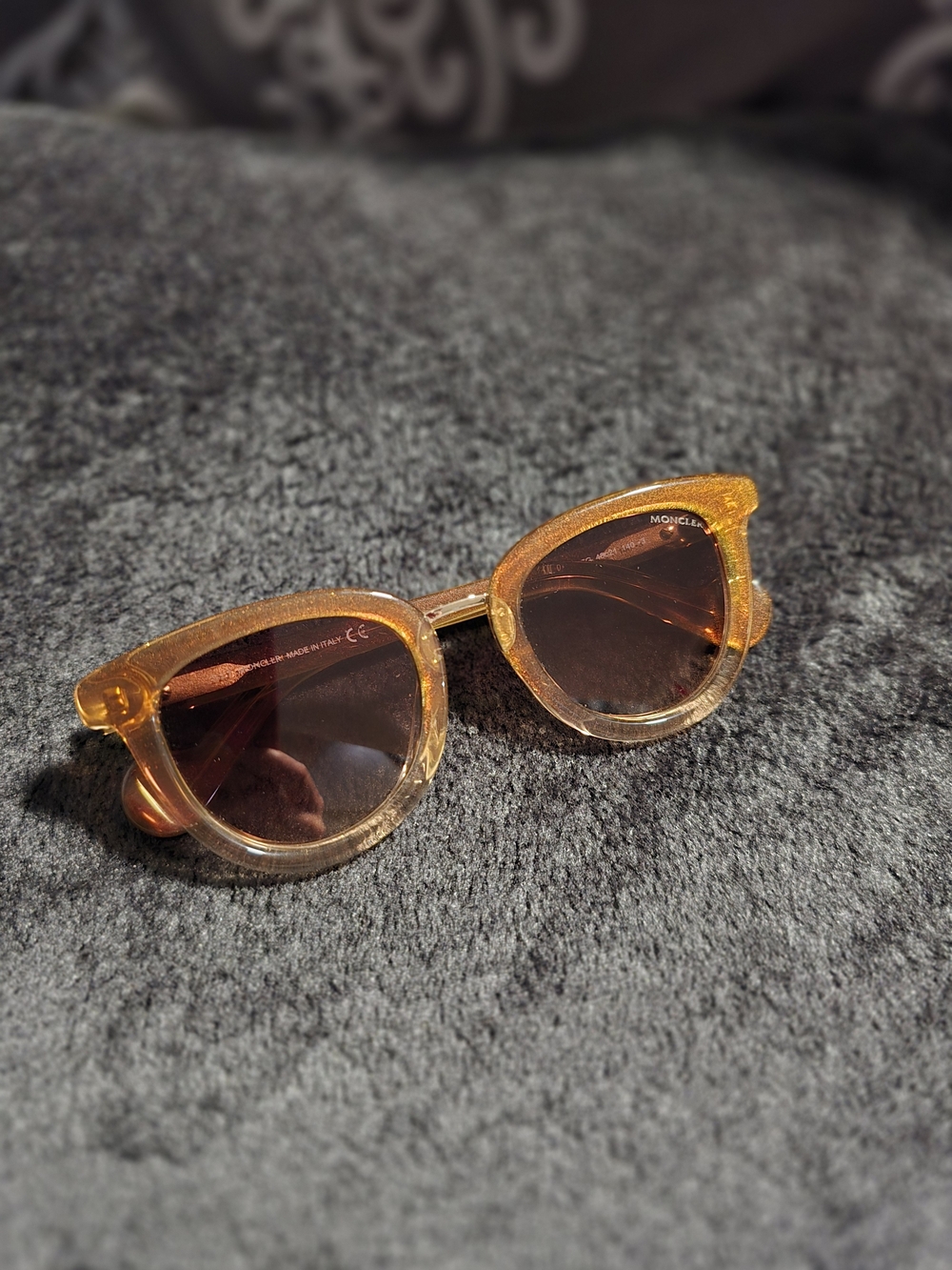 Moncler Womens Transparent Round Sunglasses - Golden Amber
